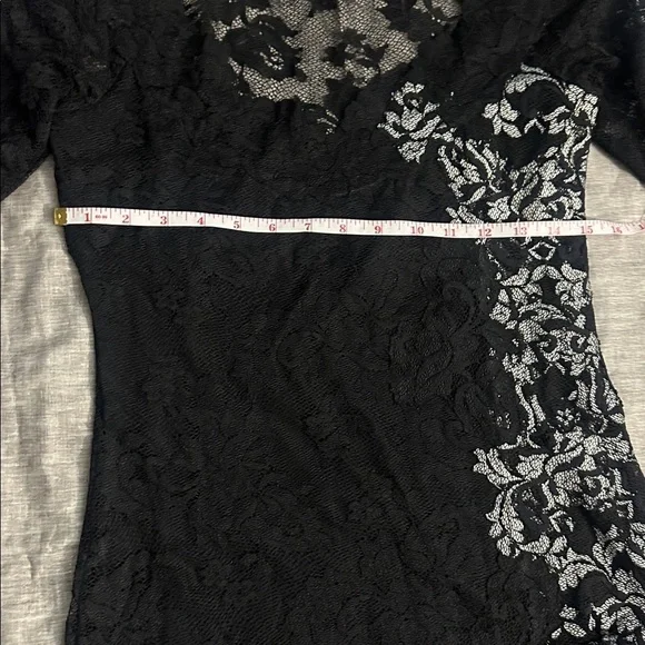 OLVI'S Elegant Black Lace Dress - Picture 12 of 12